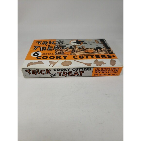 Vintage Halloween Trick or Treat  Cooky Cutters 1960s Cookie Metal Original Box - Picture 8 of 14